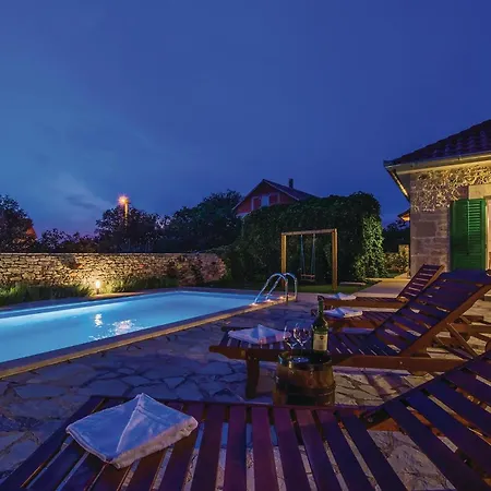 Casa de Férias Sicici Iv Puljane