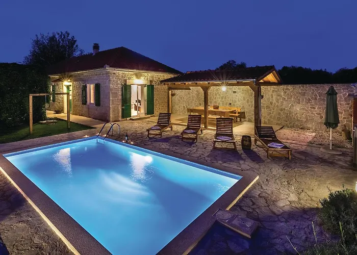 Holiday home Sicici Iv